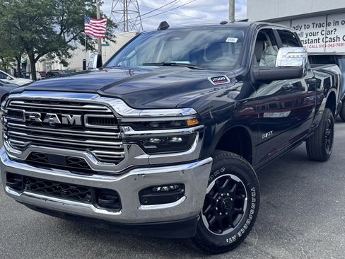Used 2025 RAM 2500 Laramie image 3