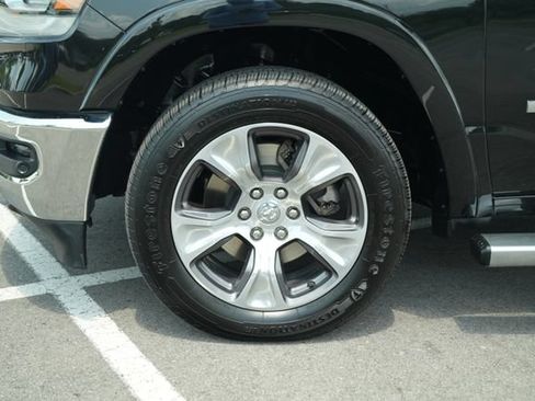 Used 2022 RAM 1500 Laramie AWD/4WD image 11
