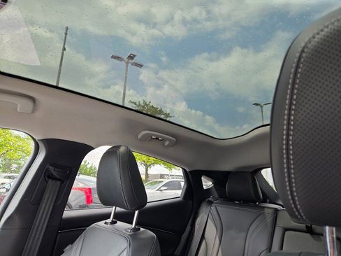 Used 2022 Ford Mustang Mach-E Premium image 24