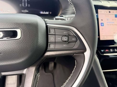 New 2026 Jeep Grand Cherokee Limited w/ Limited Altitude Package RWD image 18