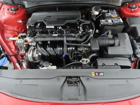 Used 2023 Hyundai Elantra SEL w/ Convenience Package image 30