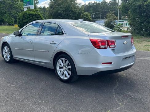 Used 2015 Chevrolet Malibu LT FWD image 6