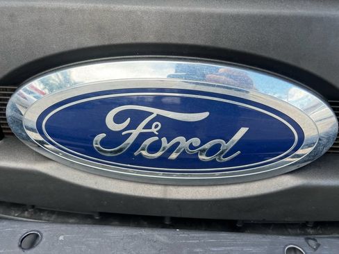 Used 2022 Ford F250 XL w/ Power Equipment Group RWD image 12