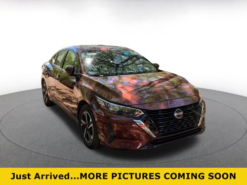Used 2025 Nissan Sentra SV image 1