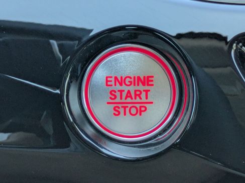 Certified 2025 Acura MDX SH-AWD w/ Technology Package image 17