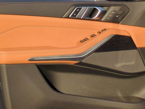 Used 2025 BMW X5 M60i image 14