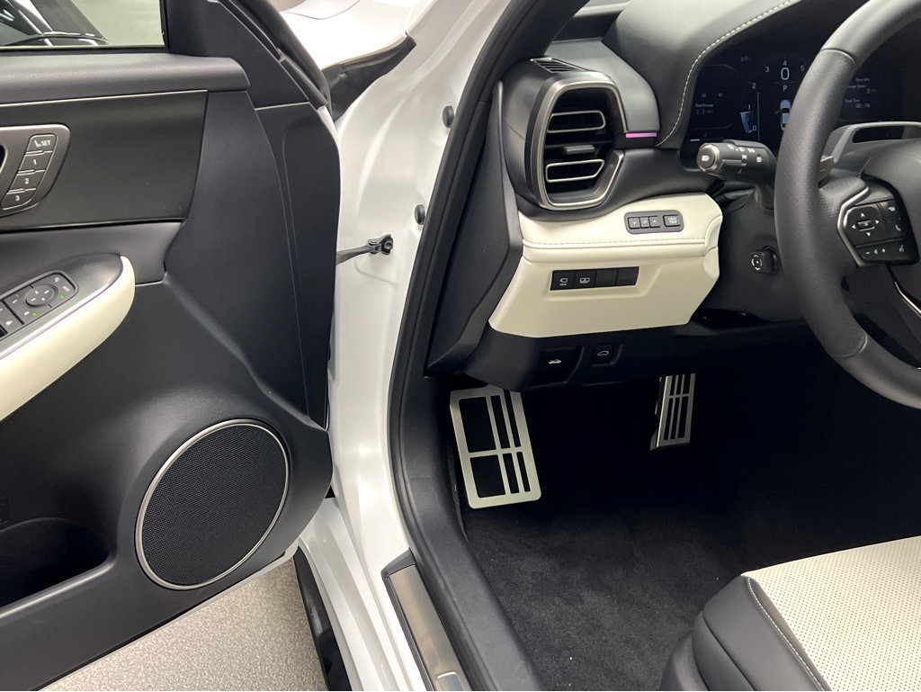 New 2026 Lexus IS 350 F Sport w/ Special Appearance Package AWD/4WD image 42