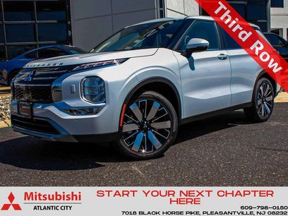 New 2025 Mitsubishi Outlander SE