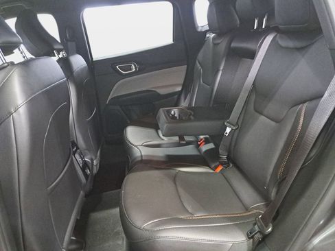 Certified 2024 Jeep Compass Limited image 13