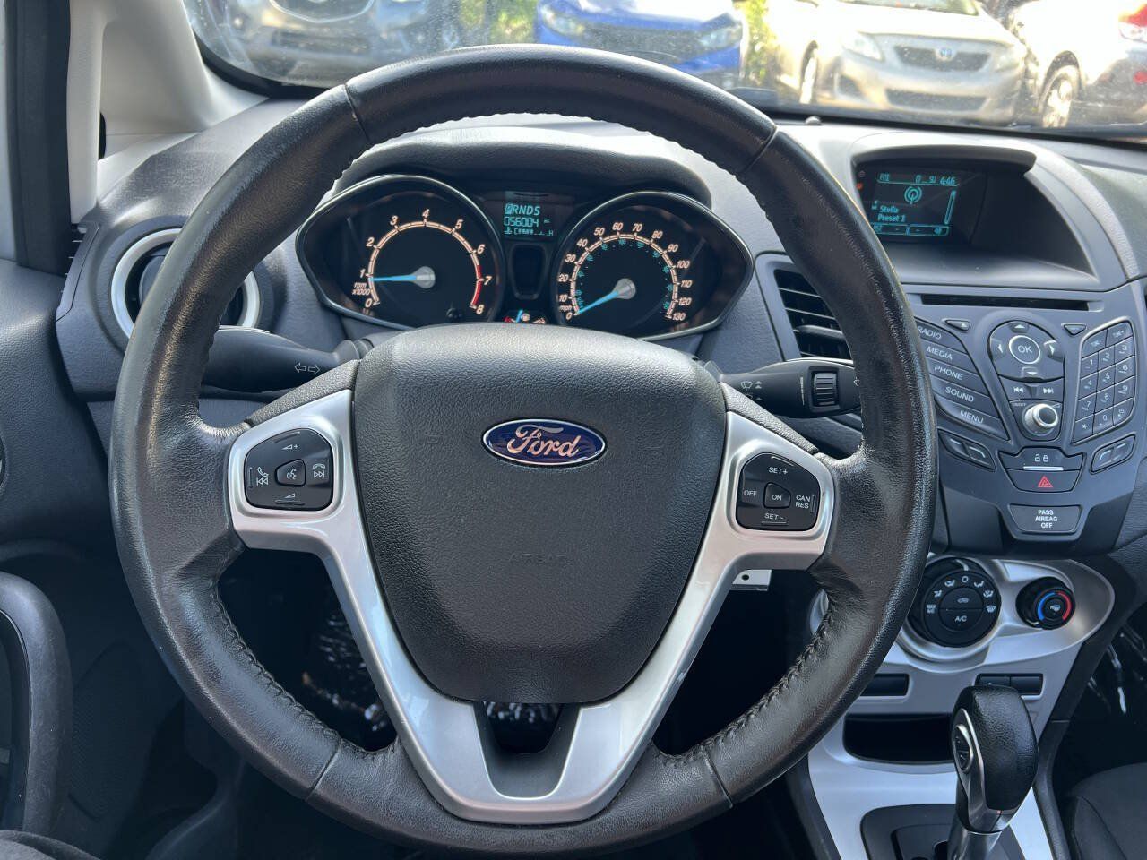 Used 2015 Ford Fiesta SE FWD image 14
