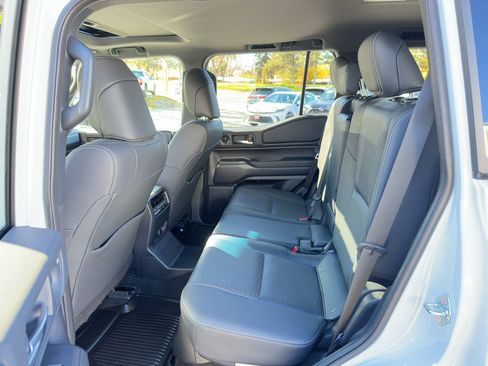 Used 2024 Toyota Land Cruiser image 5