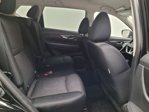 Used 2019 Nissan Rogue SV FWD image 19