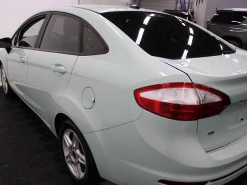 Used 2019 Ford Fiesta SE image 7