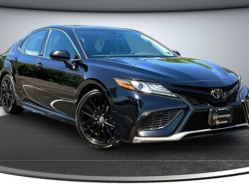 Used 2024 Toyota Camry XSE FWD image 1