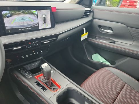 New 2026 Nissan Kicks SR FWD image 30