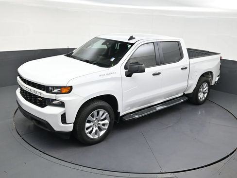 Used 2021 Chevrolet Silverado 1500 Custom w/ Custom Max Trailering Package AWD/4WD image 11