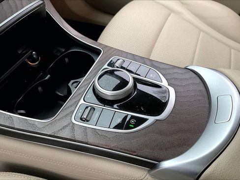 Used 2019 Mercedes-Benz GLC 300 GLC 300 image 15