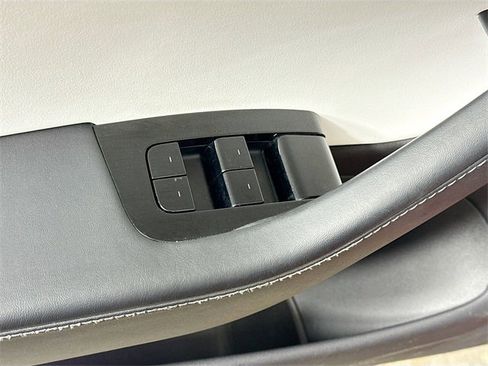 Used 2019 Tesla Model 3 Long Range image 17