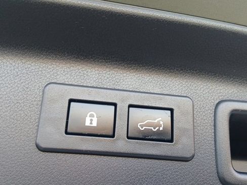Certified 2025 Subaru Forester Premium AWD/4WD image 26