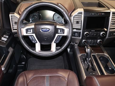 Used 2015 Ford F150 Platinum w/ Technology Package AWD/4WD image 17