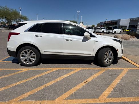 Used 2019 Cadillac XT5 Luxury w/ LPO, Radiant Package FWD image 4