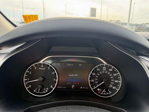 Used 2023 Nissan Murano S image 18