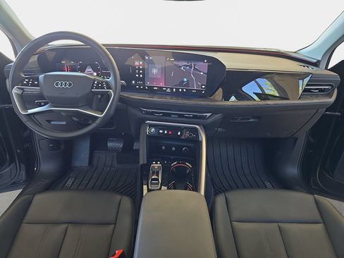 Used 2025 Audi Q5 Premium w/ Convenience Package AWD/4WD image 10