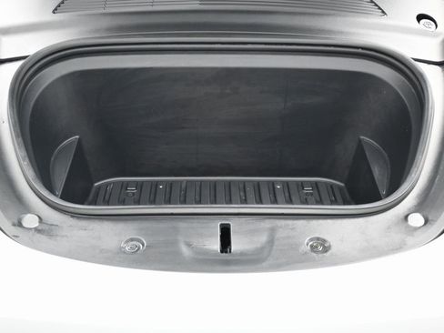 Used 2021 Tesla Model Y 2WD image 43