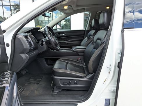 Used 2022 Nissan Pathfinder SL w/ SL Premium Package AWD/4WD image 12