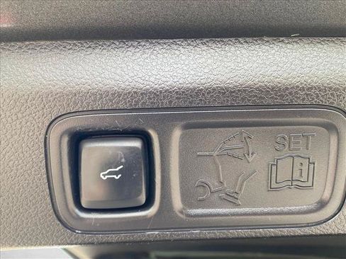 Used 2018 Ford Expedition Max Limited w/ Equipment Group 301A AWD/4WD image 7