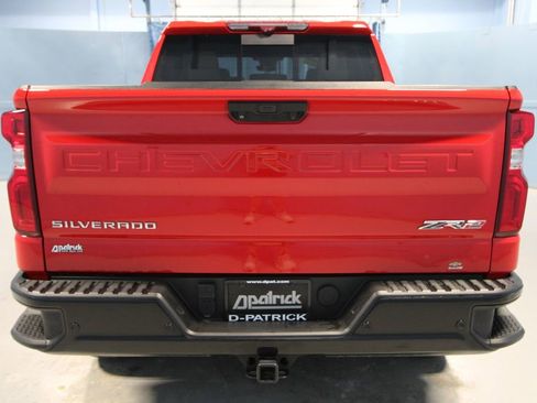 Used 2023 Chevrolet Silverado 1500 ZR2 w/ Technology Package image 38