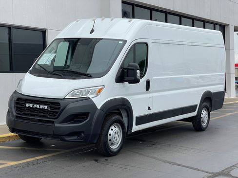 Used 2023 RAM ProMaster 3500 FWD image 4