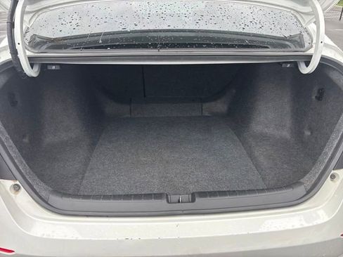 Used 2019 Honda Accord Sport image 12