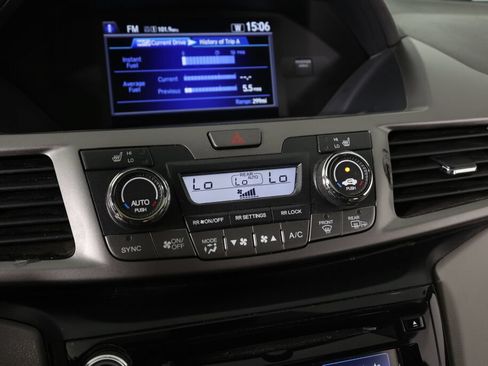 Used 2016 Honda Odyssey EX-L image 36