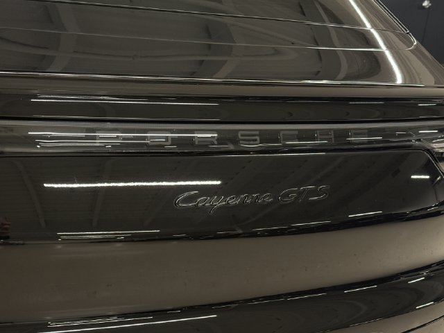 Certified 2023 Porsche Cayenne GTS AWD/4WD image 12