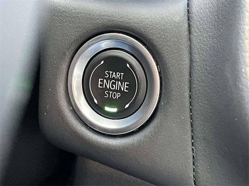 Used 2024 GMC Yukon XL AT4 w/ AT4 Premium Package image 28