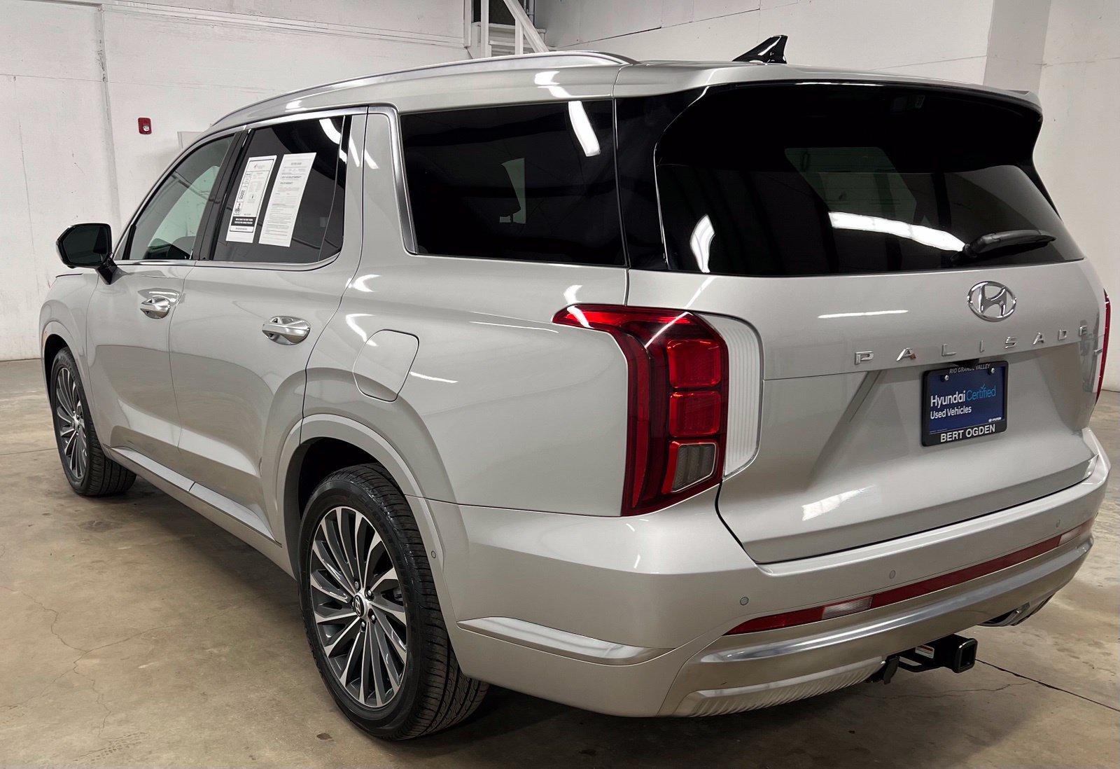 Certified 2023 Hyundai Palisade Calligraphy AWD/4WD image 4