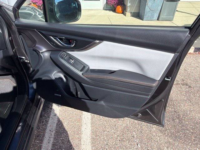 Used 2019 Subaru Crosstrek 2.0i Limited w/ Moonroof Package w/Navigation AWD/4WD image 9
