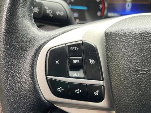 Used 2023 Ford Explorer XLT w/ Equipment Group 202A image 24