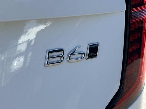 Certified 2025 Volvo XC90 B6 Plus w/ Protection Package Premier image 28