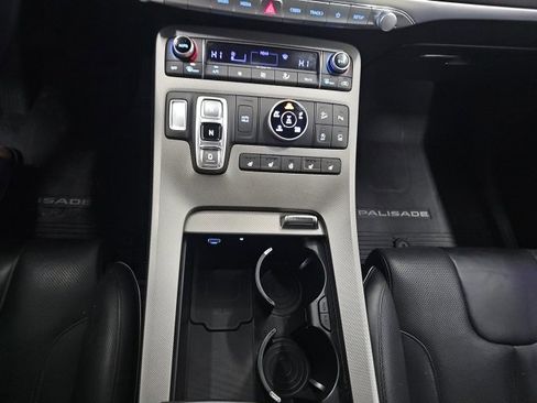 Used 2022 Hyundai Palisade Calligraphy image 30