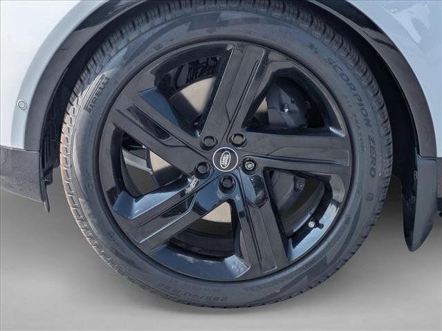 New 2025 Land Rover Discovery Dynamic SE AWD/4WD image 10
