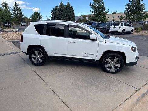 Used 2016 Jeep Compass High Altitude AWD/4WD image 5