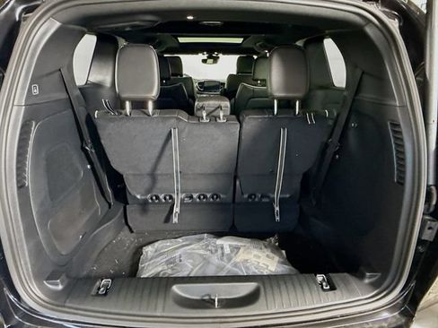 New 2027 Chrysler Pacifica Limited FWD image 28