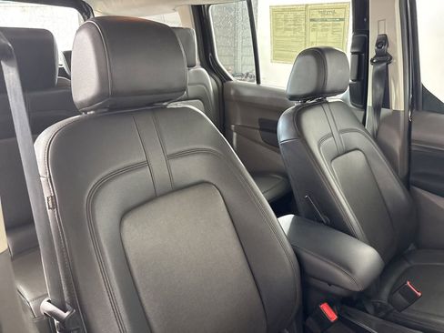 Used 2022 Ford Transit Connect XL FWD image 24