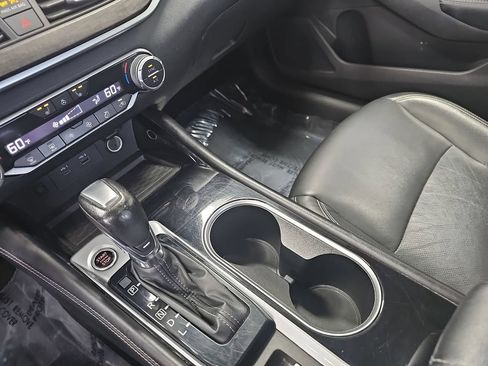 Used 2023 Nissan Altima 2.5 SL FWD image 54