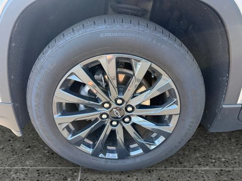 Used 2023 Chevrolet Traverse RS AWD/4WD image 8