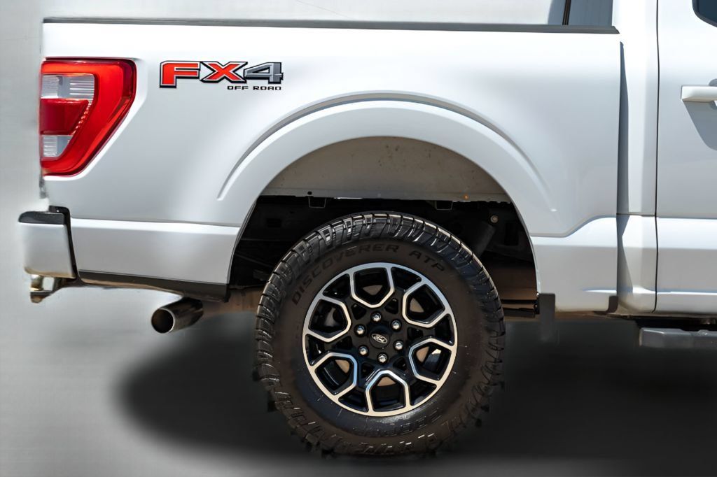 Used 2022 Ford F150 Lariat AWD/4WD image 5