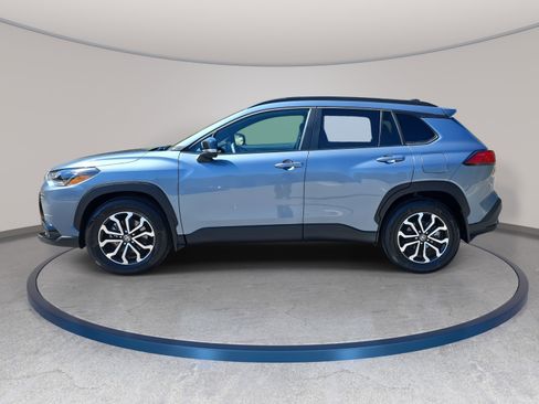 Used 2025 Toyota Corolla Cross AWD Hybrid image 8