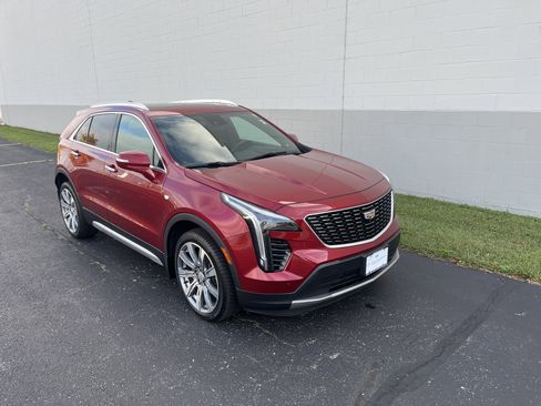 Used 2019 Cadillac XT4 Premium Luxury w/ Technology Package image 8